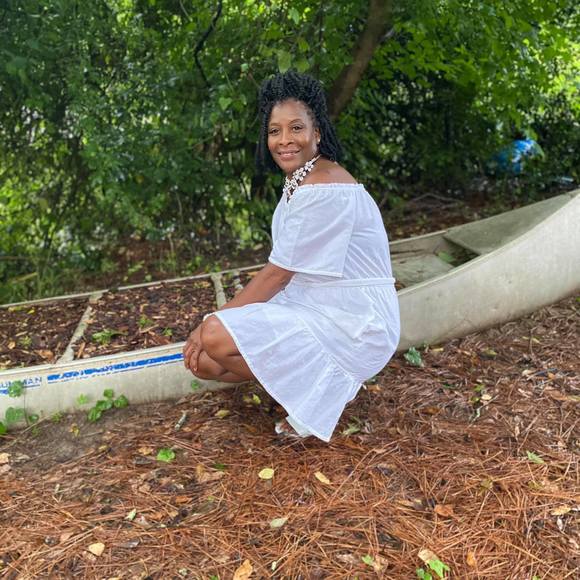 Meet your Posher, Melissa - Picture 1 of 1